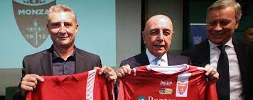 Monza in crisi, da quando c'è berlusconi non ha mai vinto: Calcio Il Monza A Berlusconi E Galliani Sogno Il Derby In A Con Il Milan Ma Tra Due Anni Sport Arcore