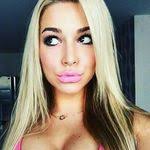 Melody Esposito's Instagram, Twitter & Facebook