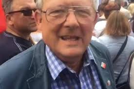 Adam michnik kämpfte gegen das kommunistische regime in polen und ist heute chefredakteur adam michnik gehörte zu den wichtigsten polnischen dissidenten. To Pytanie Wyprowadzilo Z Rownowagi Adama Michnika Jak Ty Sk Synu Zmadrzejesz Wideo Wmeritum Pl