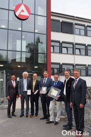 Posten sie keine persönlichen daten! Knopffabrik Wird Arbeitsagentur Und Jobcenter Onetz