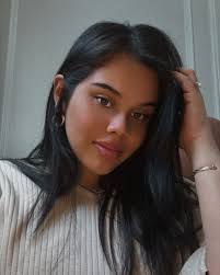 Daniela Saenz (@__danielasaenz__) • Instagram photos and videos