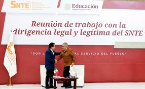 SNTE pide a Delgado acelerar iniciativa de carrera magisterial