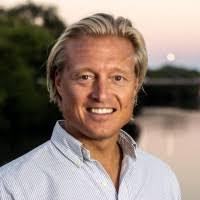 Peter Berntsen's Instagram, Twitter & Facebook