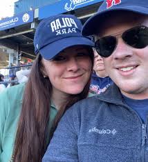 Tis the season 🍏🍁🍎☀️ @lookoutfarm #umassderm #umassdermatology  #umassmedical #umassmed #umasschanmedical #applepicking #massachusetts  #lookoutfarm #sun #sunscreen #sundayfunday #dermatology #derm