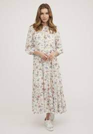 Oliver bonas is an independent british lifestyle brand, designing its own individual take on fashion and homeware. Oliver Bonas Revival Floral Maxikleid White Weiss Zalando De