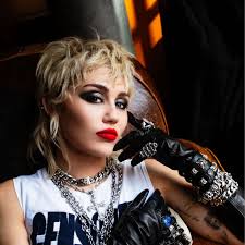 This tab is based on the studio recording: Miley Cyrus Prisoner Lyrics Genius Lyrics