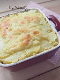 Cheesy Baked Potato With Macaroni Makaroni Makanan Makanan Dan Minuman
