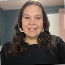 Alyssa Lines's Instagram, Twitter & Facebook