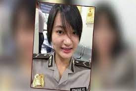 Namun, video syur mirip briptu christy menjadi tanda tanya besar. Ditangkap Di Sebuah Hotel Di Jakarta Inilah 5 Fakta Tentang Briptu Christy Polwan Polresta Manado Yang Sempat Jadi Dpo