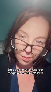 Comment an emoji! Help a girl out! #help #helpme #viral #fyp #millenni...