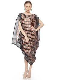 Blazer ini didesain tidak sepeti biasanya. Rinjanie Avon Dress Batik Asimetris Bombai Motif 2 Brown Katun Paris Women S Dresses Zilingo Shopping Indonesia