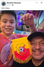 Nuestro contertulio y amigo Ronald Vázquez celebrando el Bicampeonato del  #Herediano 🔴🟡