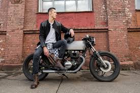 As always, we're head over heels for chelsea boots and are simply obsessed by the way they make any outfit instantly cool. 7 Cool Outfit Ideas For Mens Chelsea Boots Mr Shoes Blog Mr Shoes