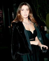 Nancy Ajram - Free pics, galleries & more at Babepedia