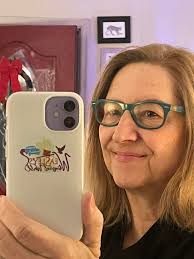 New Weasley phone case 😃 م सायরীক