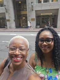 Karen Samuelson's Instagram, Twitter & Facebook