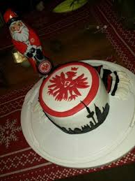 Diskussionen, tipps und infos zu reisen, sprachen, menschen, visa, kultur oder für nette bekanntschaften in der ukraine Eintracht Frankfurt Torte Themenbezogene Torten Motivtorten Kuchen Ausgefallene