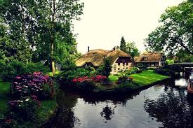 Travel guide resource for your visit to giethoorn. Giethoorn Small Group Day Trip From Amsterdam 2021