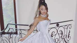 Well you're in luck, because here they come. How Does Ariana Grande Break All Petite Fashion Rules So Perfectly