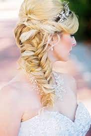 Disney S Frozen Wedding Inspiration With Elsa Wedding Dress Artfully Wed Wedding Blog Wedding Dresses Bridal Gown Inspiration Elsa Wedding Dress