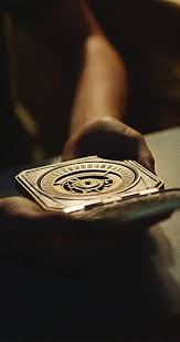 His Dark Materials The Alethiometer Wallpaper Hd His Dark Materials The Amber Spyglass Lyra Belacqua