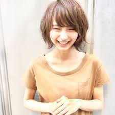 最旬 トレンド 外ハネ 大人可愛い ゆるっとうぇーぶのショートボブ ふわっと可愛い ウェーブがポイント 骨格を補正する外ハネと顎ラインの長さ hair make ramie tonsoku メイクもしているからこそのトータルビューティーでスタイルを作りま