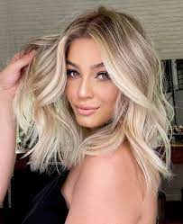 Platinum blonde hair dyes have a rep for taking an eternity to work, but i was ready to take it on. 30 Pretty Blonde Highlights To Play Around With Your Hairstyle In 2021 Blonde Hair With Highlights Blonde Hair Inspiration Blonde Hair Looks
