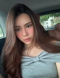 Con gái Quyền Linh bị nghi phẫu thuật thẩm mỹ ở tuổi 17