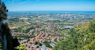 Coop is a system of italian consumers' cooperatives which operates the largest supermarket chain in italy. San Marino Bei Reise Und Urlaubsziele