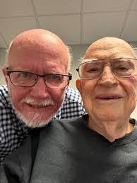 Ursula Draper's Instagram, Twitter & Facebook