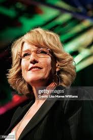 153 Lisa Newell Photos & High Res Pictures