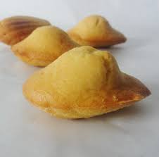 La Madeleine Au Citron De Cyril Lignac Recette Madeleine Citron Recettes De Cuisine