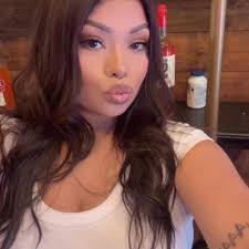 Talley's Pub girls out here!🙌🏻 ⛳️ Priscilla Robles