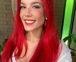 Hair halsey style halsey my hair beauty pixie hairstyles short hair styles hair beauty hair styles. Halsey S Hair Looks From Bald To Natural Short Style Capital