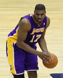 Kobe bryant wore the number 8 in the first half of his la career (picture: Andrew Bynum Wikipedia