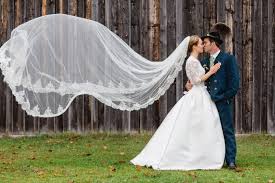 Im kleinen kreis fand die standesamtliche zeremonie in neuners. Die Hochzeit Von Magdalena Neuner In Wallgau Wedding Memories Eure Hochzeitsfotografen Aus Munchen