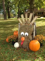 Pin By Melanie Juays On Projects Fall Yard Decor Yard Art Crafts Thanksgiving Decorations Outdoor
