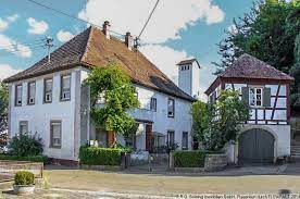 hohberg bei offenburg sanierungsbedurftiges haus mit denkmalgeschutztem nebengebaude 272qm 230 000 haus mieten haus immobilien