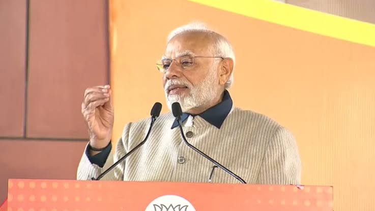 Congress Politician's Remark on PM Modi Sparks Controversy - 13.12.2022,  Sputnik India