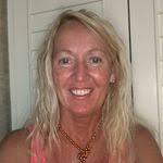 Melody Bellamy's Instagram, Twitter & Facebook