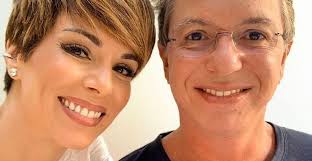 O diretor compartilhou em seu instagram um vídeo repleto de fotos do casal. Ana Furtado Revela Como Engatou Romance Com Boninho Amor Desde O Primeiro Encontro