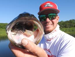 Huge Largemouth Bass at Lake El Salto (Videos)
