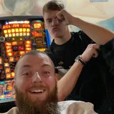 Stream Connor Steele music