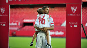 35 (born 21 nov, 1985). Jesus Navas El Nino Del Sanchez Pizjuan Panenka