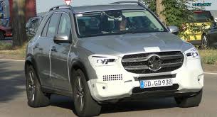 2019 Mercedes Benz Gle Drops Most Camo In Latest Spy Video Mercedes Benz Gle Mercedes Benz