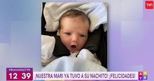 Sus niñitas junto a su marido son lo más importante para la reciente animadora del festival de viña del mar. Fotos Maria Luisa Godoy Presento A Su Bebe En El Matinal Buenos Dias A Todos