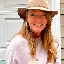 Terri Spinner DeLisle