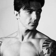 For any confirmed future drake bell tour dates, vivid seats will have tickets. Drake Bell Im Philadelphia Beim Kung Fu Necktie 20 09 2021 Mozaart