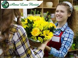 Tips For Choosing Efficient Flower Delivery In Sydney With Images Best Flower Delivery Flower Delivery Flower Delivery Service