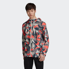 Stay toasty in cooler weather in a reversible down jacket with a full front zip and ample insulation. Adidas Performance Regenjacke Own The Run Camo Jacke Online Kaufen Otto